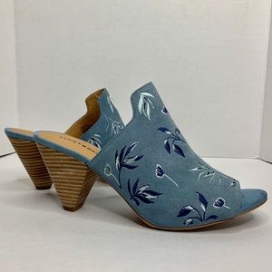 Lucky Brand Emree embroidered suede mules size 12